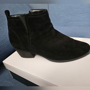 Aqua College Women's Boot